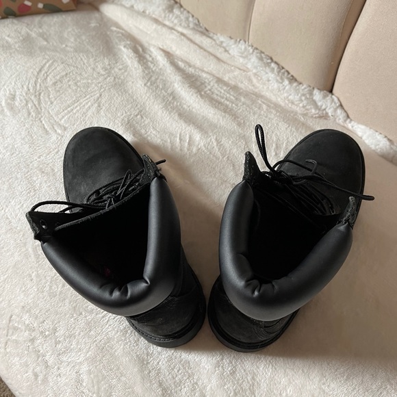 Black Timberland Boots - Picture 2 of 6